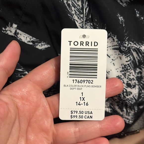 NWT TORRID LOVESICK 1XL colour block bomber jacket - Picture 5 of 7